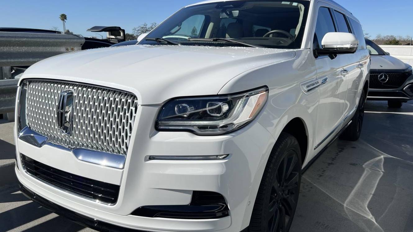 LINCOLN NAVIGATOR L 2022 5LMJJ3LT7NEL17608 image